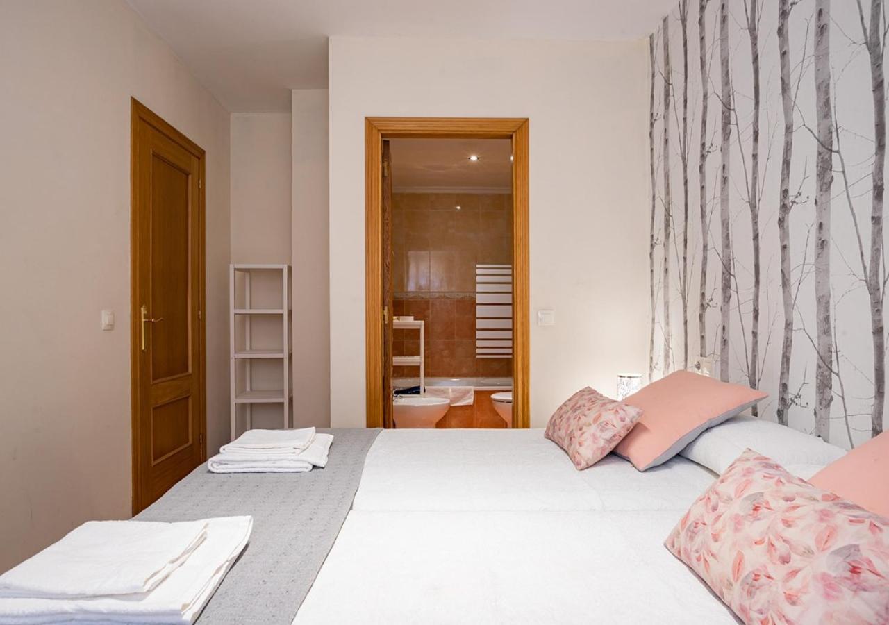 Apartamento Centrico Con Wifi Y Parking De Coche Tamano Medio Onís Εξωτερικό φωτογραφία